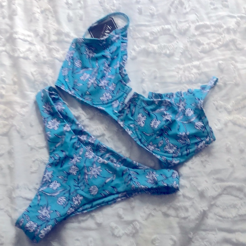 Zaful bikini - 2 pieces - size 4 (small)